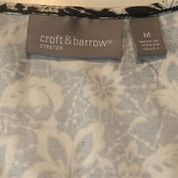 EUC Croft & Barrow Women's Floral Stretch Tank Top Size Medium Black/White - Picture 5 of 11